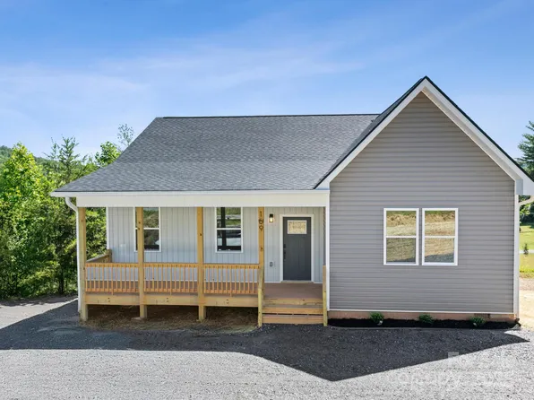 169 Vineyard Village Dr S #4, Old Fort, NC 28762