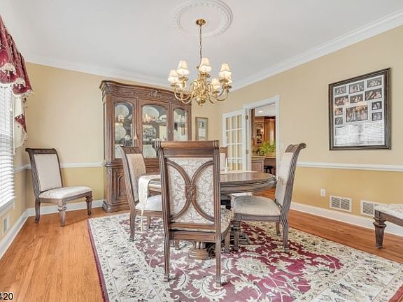 4th image of 825 Carnoustie Dr