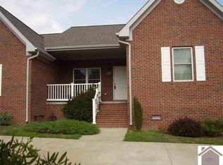 1124 Links Ln, Mayfield, KY 42066