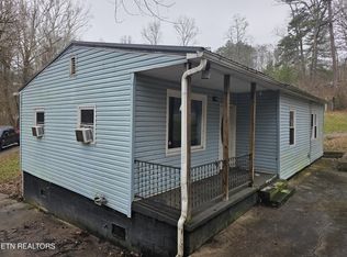 601 Carrie Cir, Strawberry Plains, TN 37871