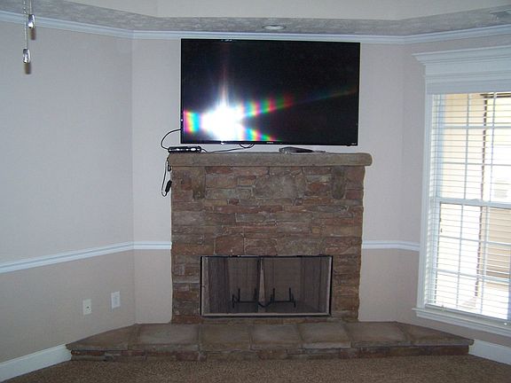3rd image of 378 Lee Road 2141
