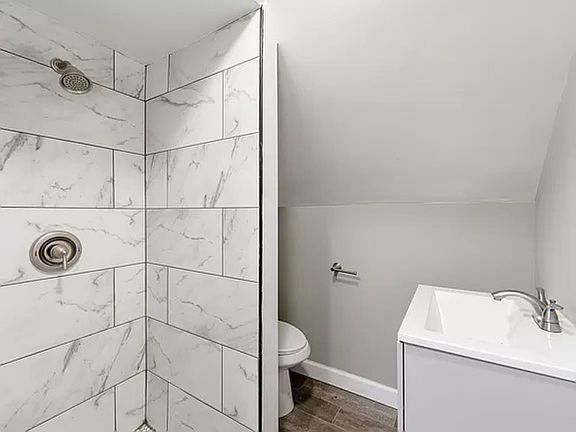 3rd image of 4600 N Kasson Ave #3