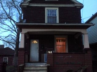 702 French St, Farrell, PA 16121