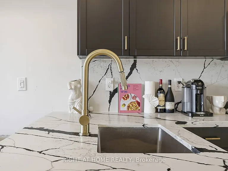 3400 Lake Shore Blvd W #217 — Photo 15