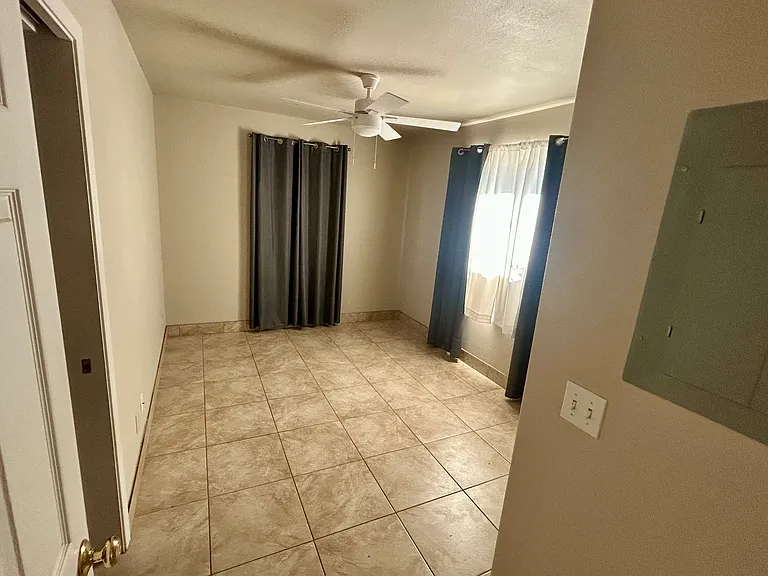 273 Olani Pl — Photo 4