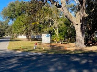 5629 18th St LOT 10, Zephyrhills, FL 33542