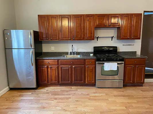 Rented by Lang Realty LLC | media 18