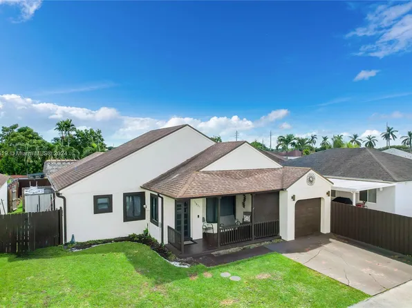 15831 SW 143rd Ct, Miami, FL 33177