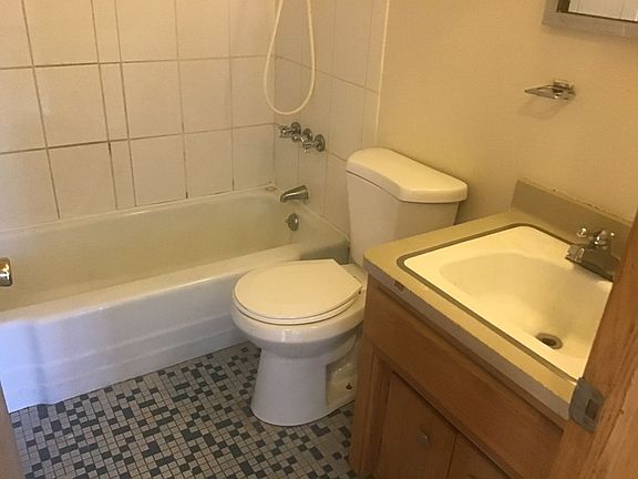 3rd image of 6110 W Kaul Ave APT 4