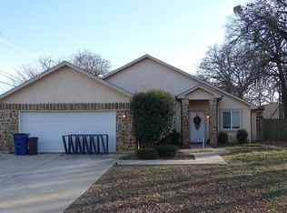 101 Kruger Rd, Aubrey, TX 76227