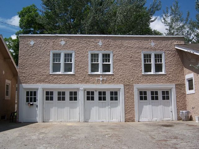 1st image of 104 Grand Ave