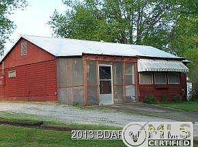 Left side & screened in porch