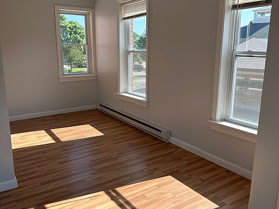 L-shaped studio