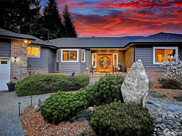 119 Glacier Peak Drive, Camano Island, WA 98282