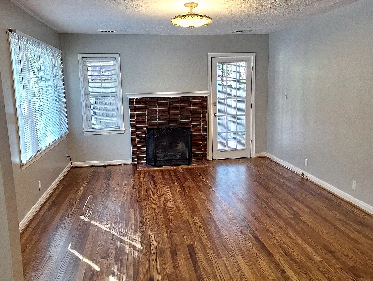 Living room - 2