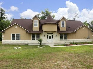 222 Valley Dr, Conroe, TX 77303
