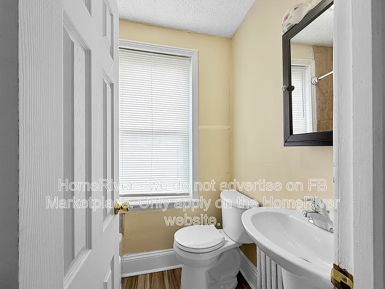 2917 Edgemont St — Photo 12