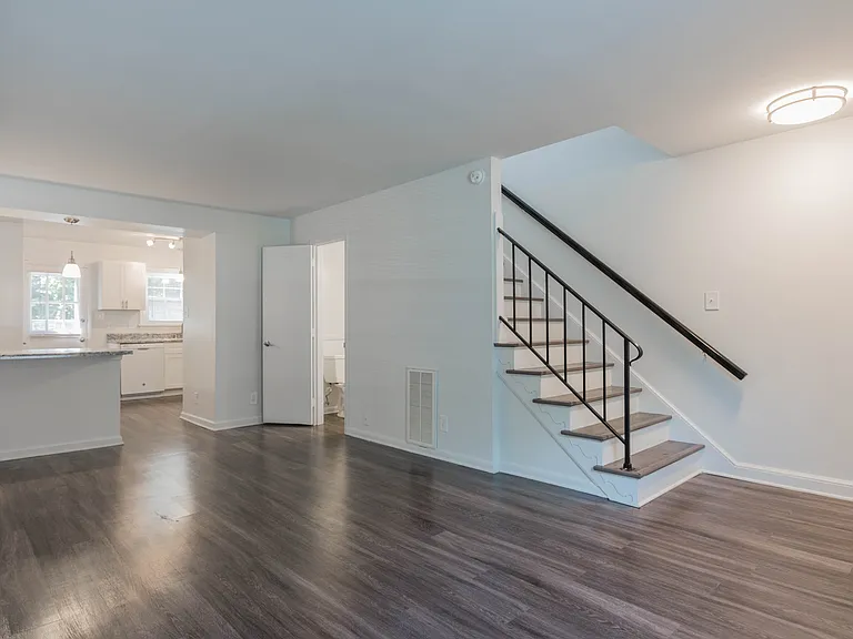 Townhouses of Chesterfield II — Photo 10