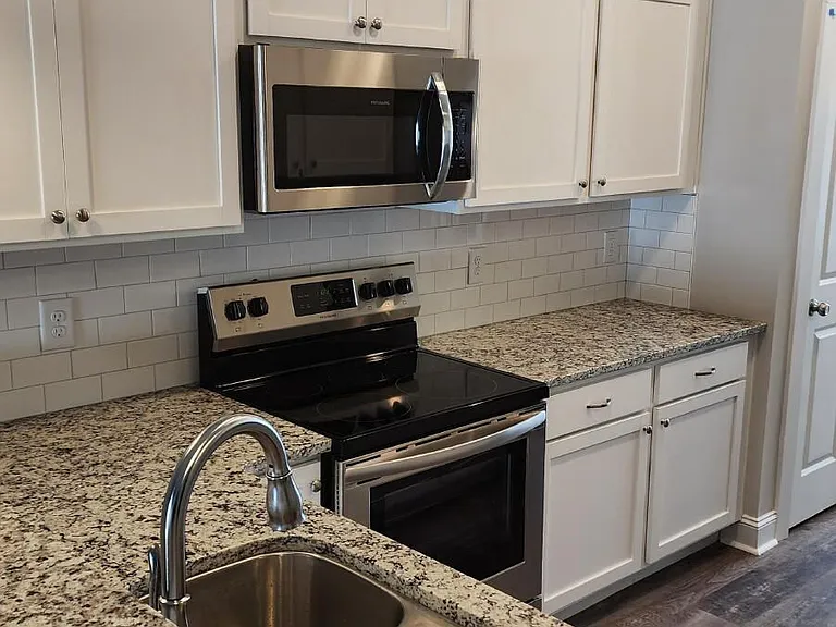 1815 Fox Den Way #3 — Photo 13