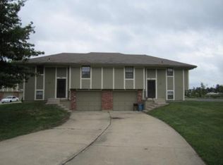 103 SE Corder St, Lees Summit, MO 64063