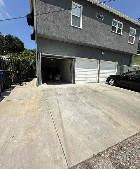 4368 Kraft Ave #1 — Photo 20