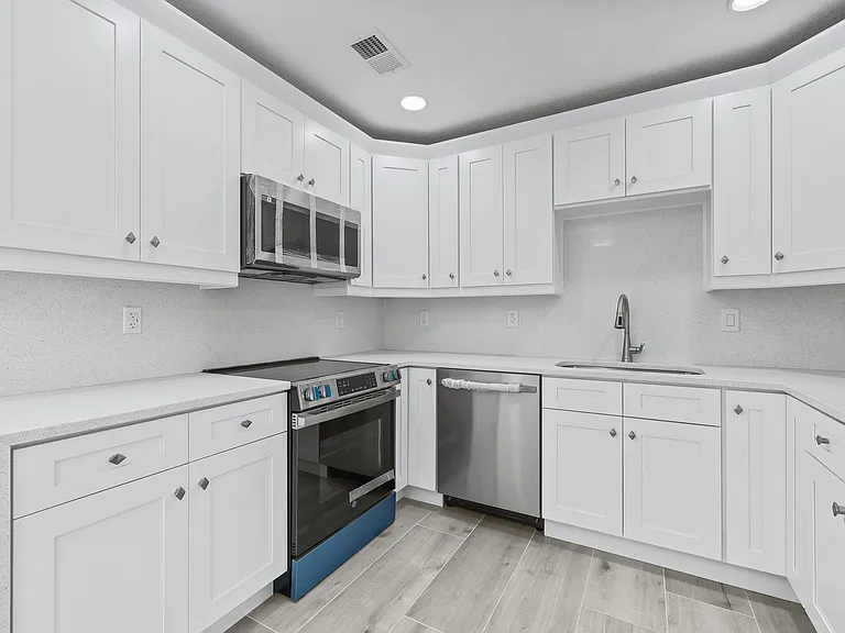 2303 Carroll Pl — Photo 8