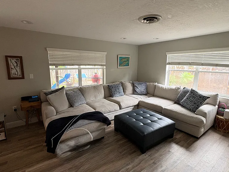 411 Atlantis Dr — Photo 9