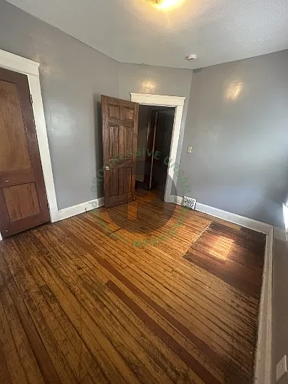 9611 Larnder Ave — Photo 13