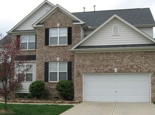 1025 Augustine Trl, Cary, NC 27518