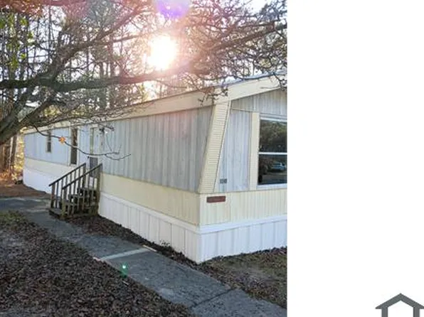 1824 Gilmore St, Fayetteville, NC 28301
