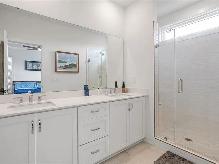 522 Billingshurst Way — Photo 37