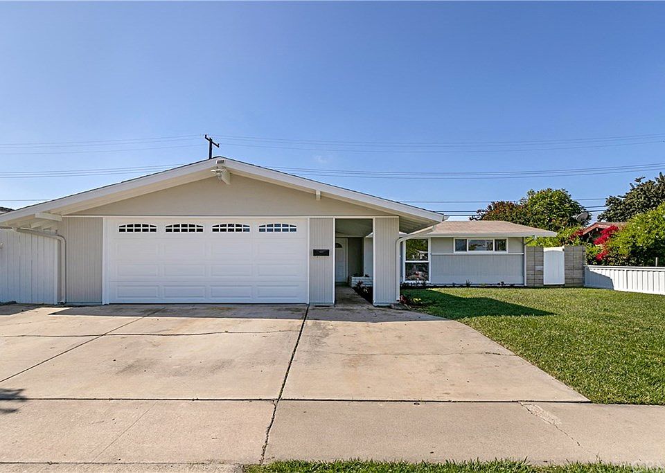 1st image of 285 Princeton Dr