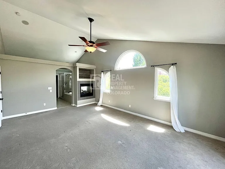 5016 Briscoglen Dr — Photo 13