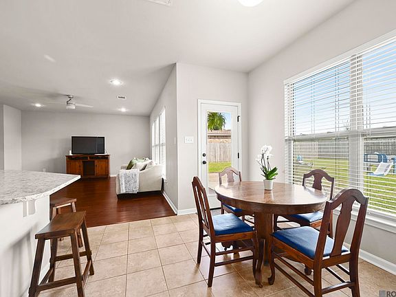 4th image of 1945 Willow Bend Rd