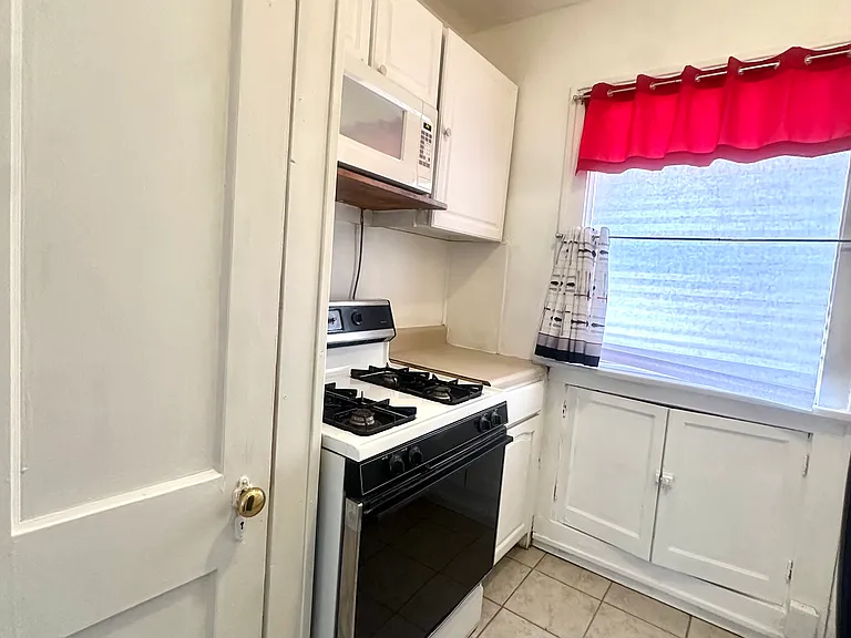 3865 Alberta St #1 — Photo 9