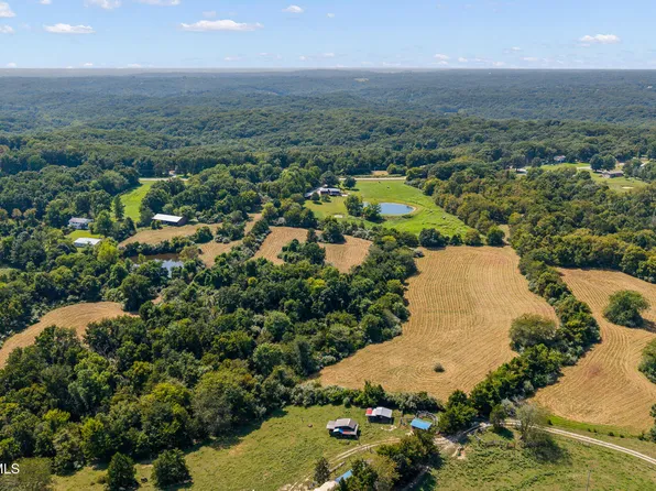 3735 State Road Aa, Holts Summit, MO 65043