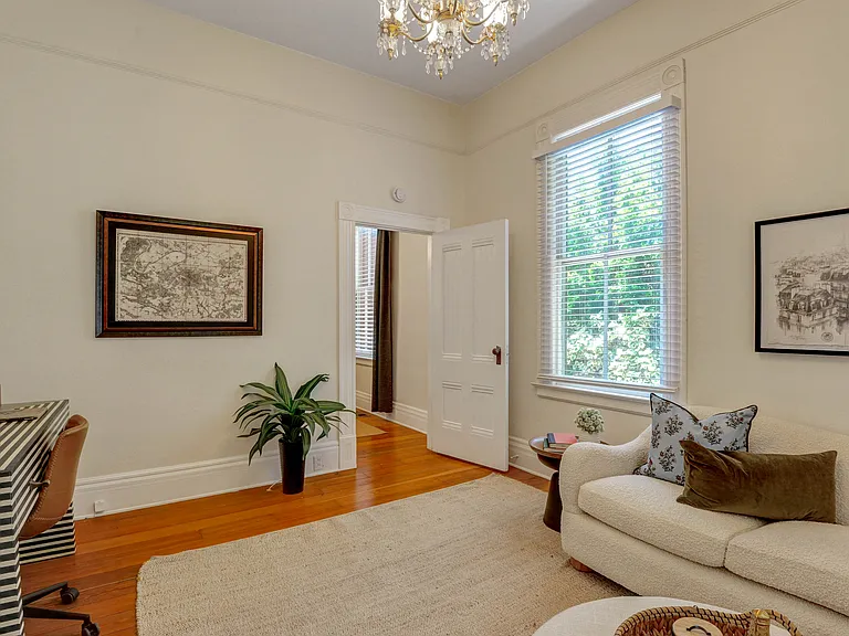 703 Manzanita Ave — Photo 22