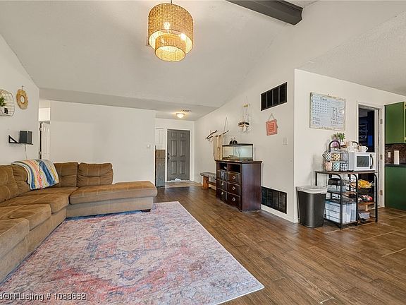 5th image of 2200 Breckenridge Ter