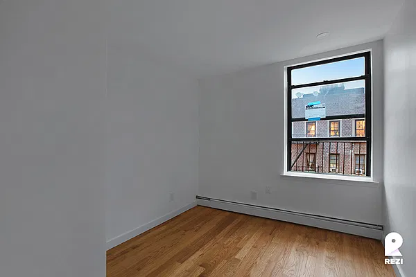 Rented by REZI | media 4
