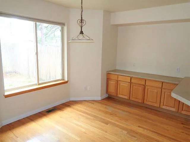 30202 Hilltop Dr — Photo 7