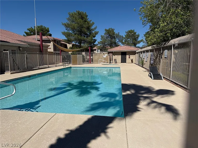 7200 Pirates Cove Rd #2004 — Photo 2