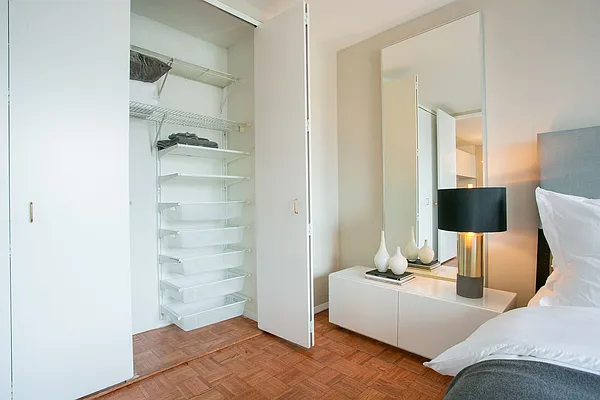 Rented by ER (DO NOT USE) | media 6