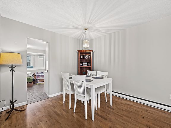 5th image of 3151 Springfield Dr #42