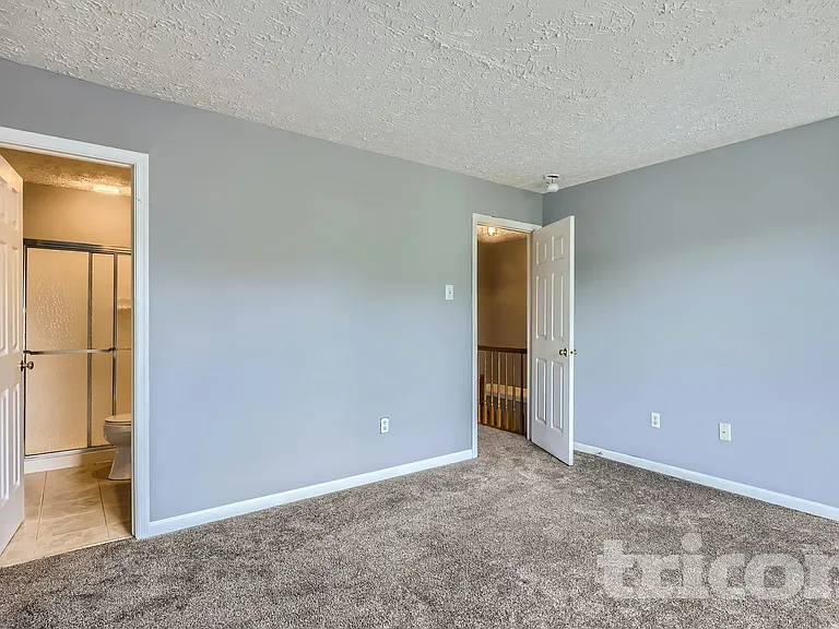 8211 Berryfield Dr — Photo 8