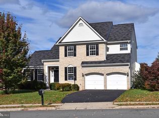 9896 Arrowood Dr, Manassas, VA 20111