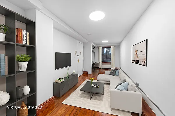 Rented by Compass | media 7