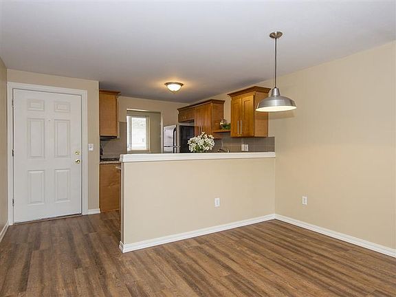 5th image of 17662 & 17685 NW Concordia Ct #11