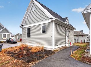 994 Portland Rd #16, Saco, ME 04072