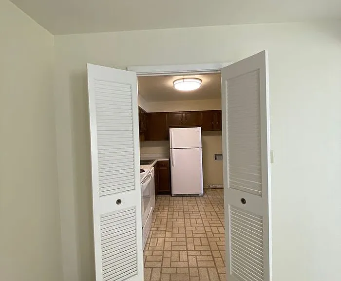 2901 Poplar St #B — Photo 6