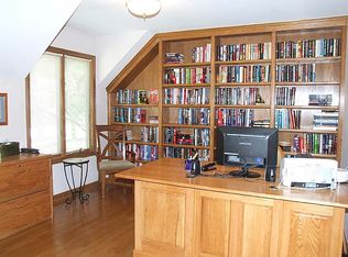 658 Laurel Ridge Dr, Columbus, OH 43230